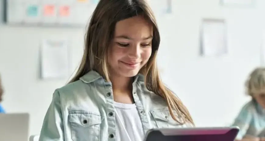 Scholarship Listings: Essential Resource Guide for Finding Scholarships for Middle School Students