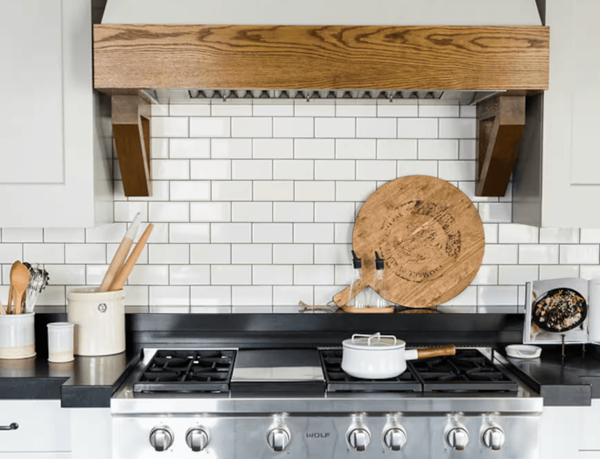 Why Homeowners Prefer Subway Tile for Kitchen Renovations